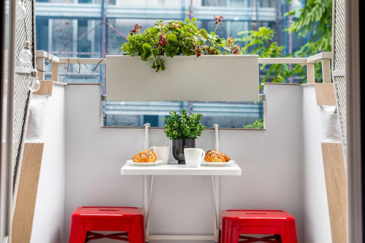Prada & Bocconi - Cozy Studio, Fast Wifi, Tram Milan Luaran gambar